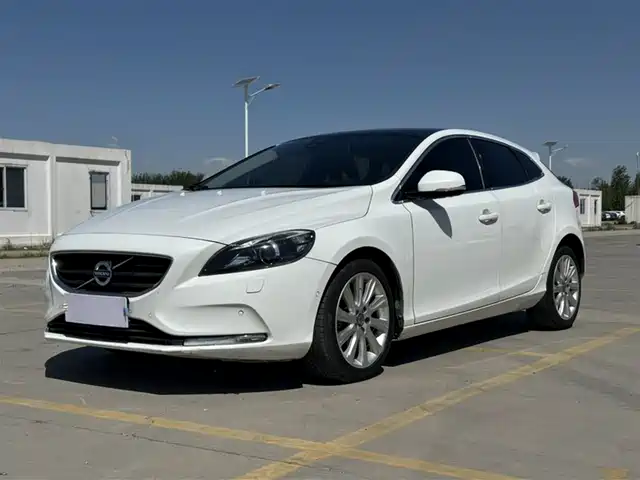 Volvo Volvo V40 2014