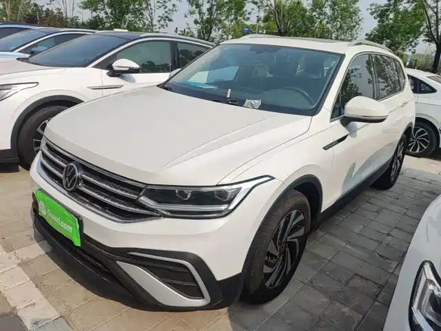 Volkswagen Tiguan L 2023