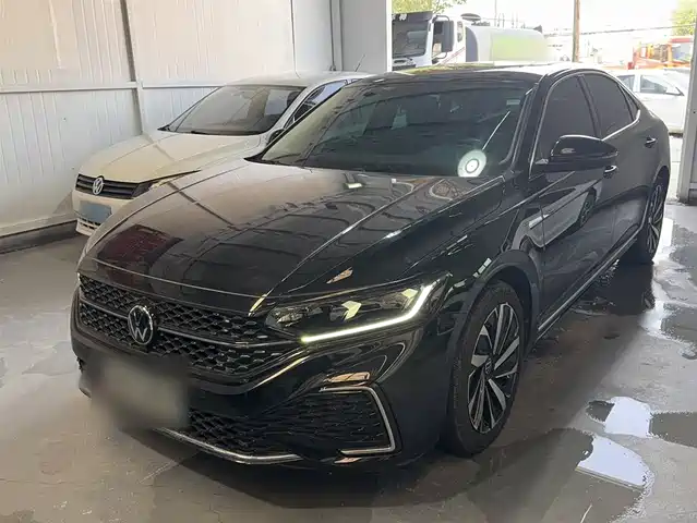 Volkswagen Passat 2022