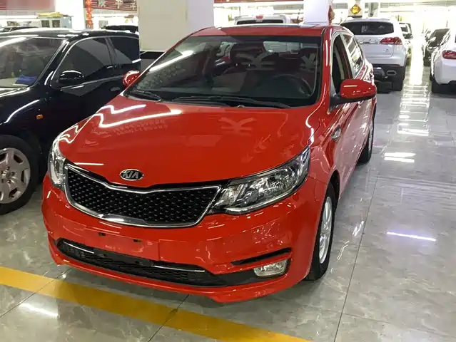 Kia Kia K2 2015