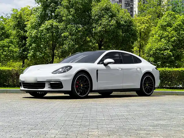 Porsche Panamera 2018
