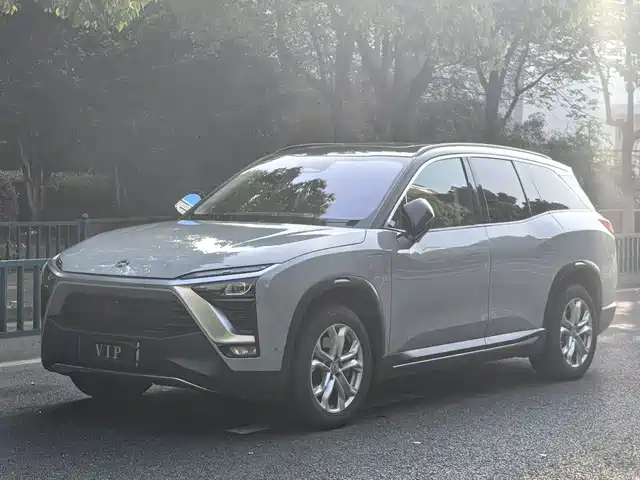 NIO NIO ES8 2019