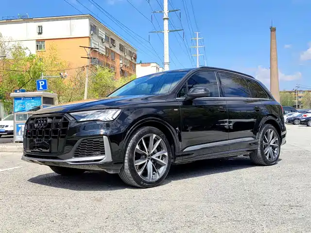 Audi Audi Q7