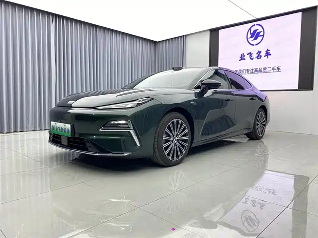Geely Galaxy Galaxy Xingyao 8 2025