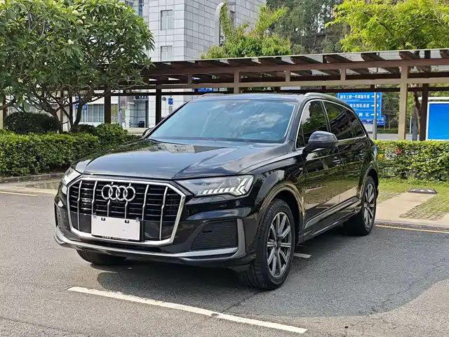 Audi Audi Q7 2021