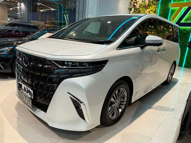 Toyota Alphard 2025