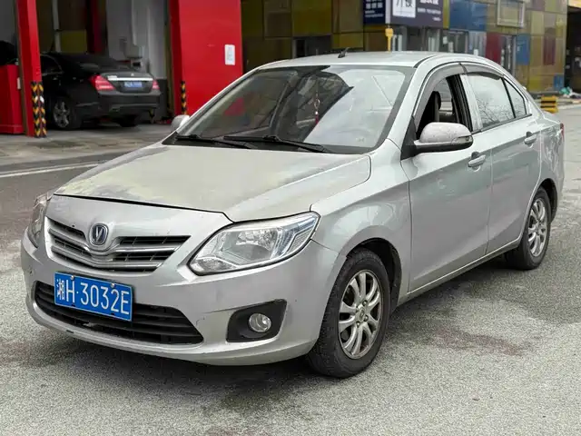 Changan Yuexiang V3 2014