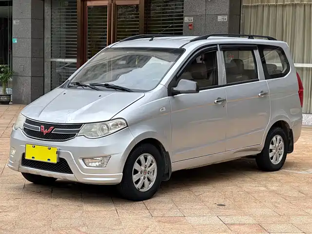 Wuling Motors Wuling Hongguang 2015