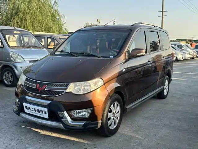 Wuling Motors Wuling Hongguang 2015