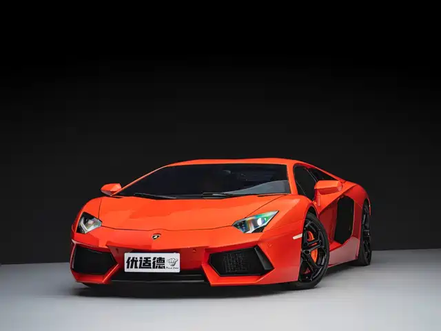 Lamborghini Aventador 2012
