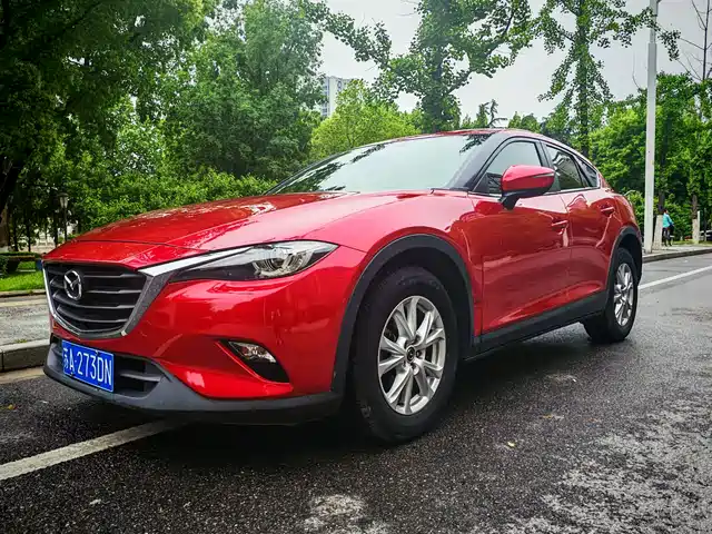 Mazda Mazda CX-4 2018