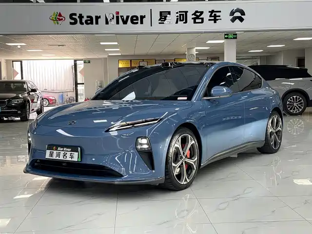 NIO NIO ET5 2023