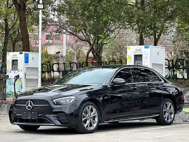 Mercedes-Benz Mercedes-Benz E-Class 2021