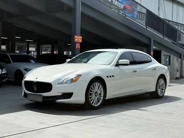 Maserati Quattroporte 2015