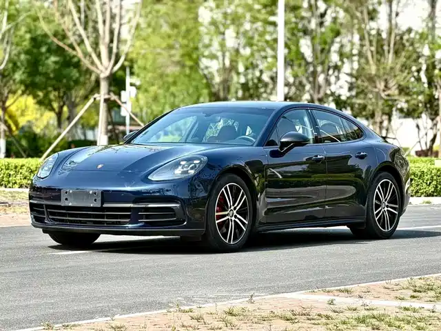 Porsche Panamera 2018