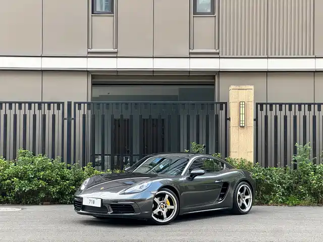 Porsche Porsche 718 2018