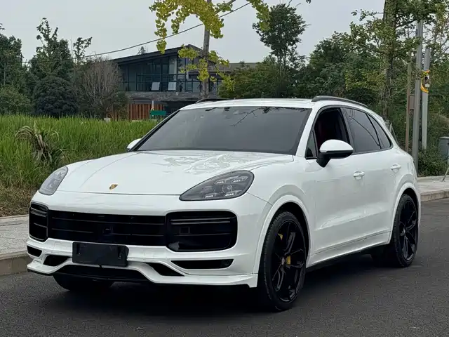 Porsche Cayenne 2020