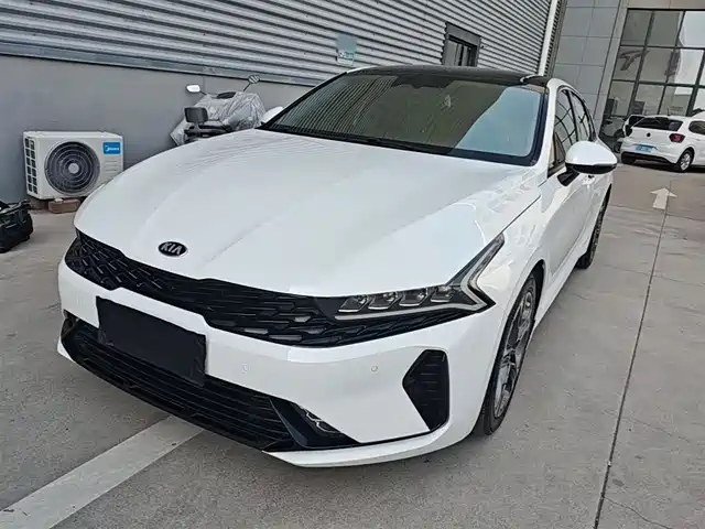 Kia Kia K5 2021