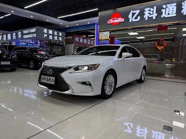 Lexus Lexus ES 2016