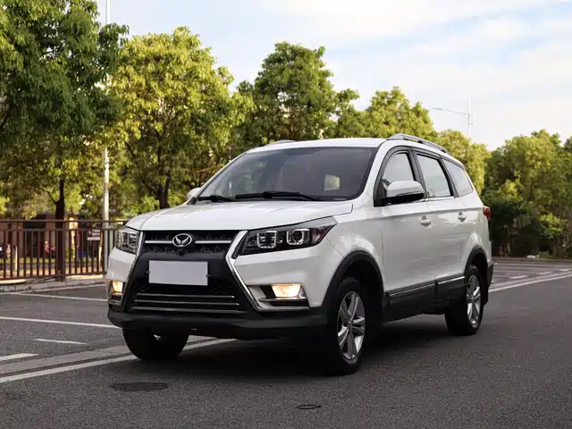 BAIC Huansu BAIC Huansu S3 2017