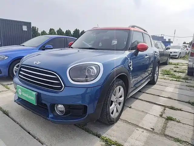 MINI MINI COUNTRYMAN 2017