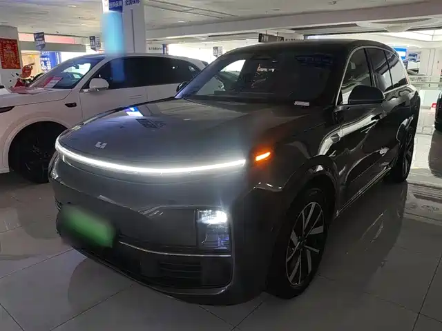 Li Auto Li L8 2023