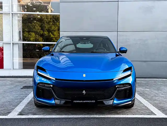Ferrari Purosangue 2024