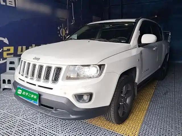 Jeep Compass (Import) 2014