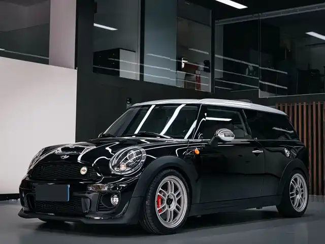MINI MINI CLUBMAN 2013