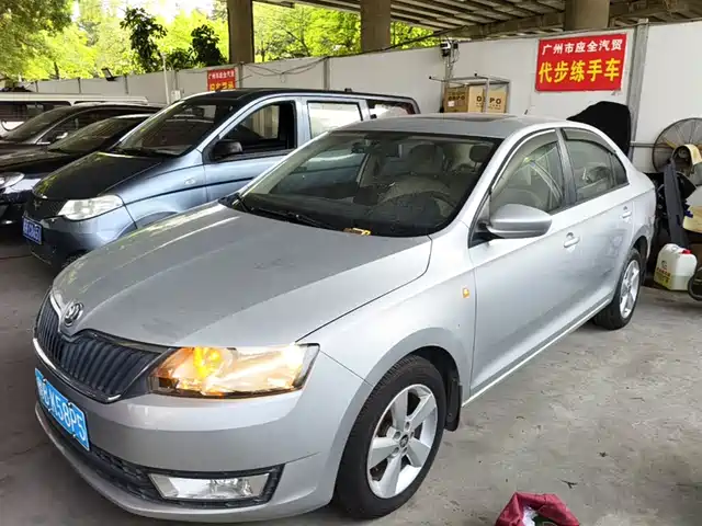Škoda Rapid 2014