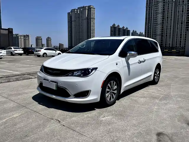 Chrysler Grand Caravan PHEV (Import) 2025