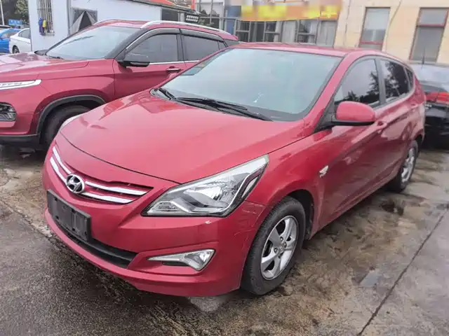 Hyundai Reina 2014