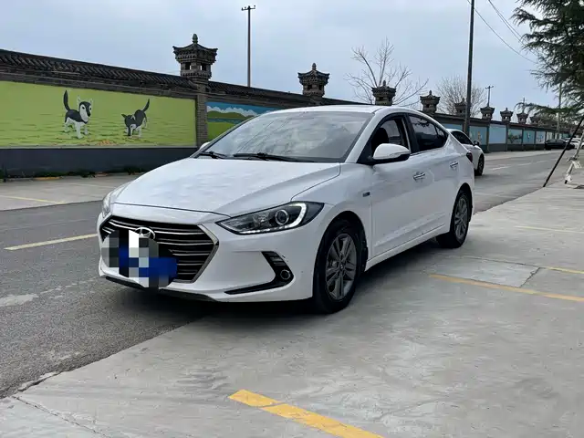 Hyundai Elantra 2017