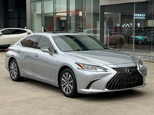 Lexus Lexus ES 2022