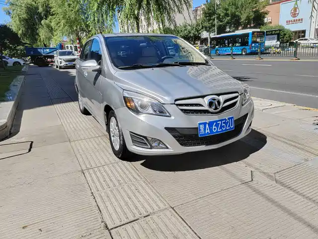 BAIC BAIC E-Series 2014
