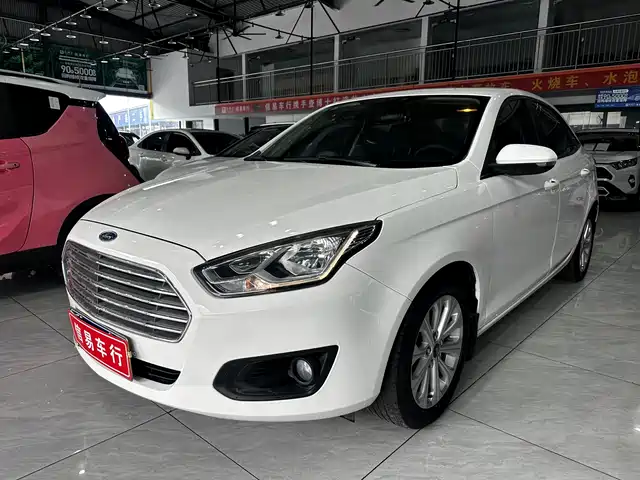Ford Ford Escort 2017