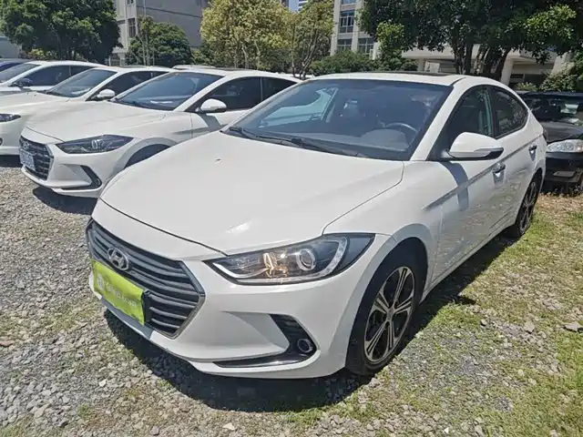 Hyundai Elantra 2019