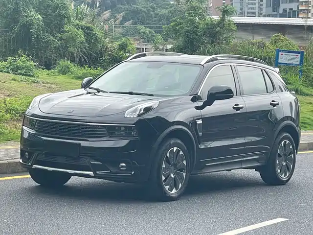 Lynk & Co Lynk & Co 01 EM-P 2019