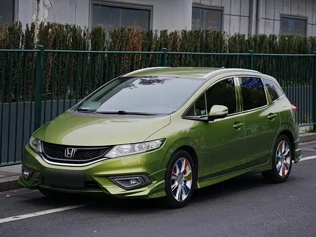 Honda Jade 2016