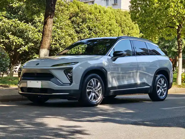 NIO NIO ES6 2022