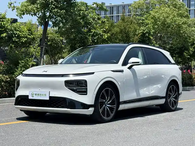 XPeng XPeng G9 2023