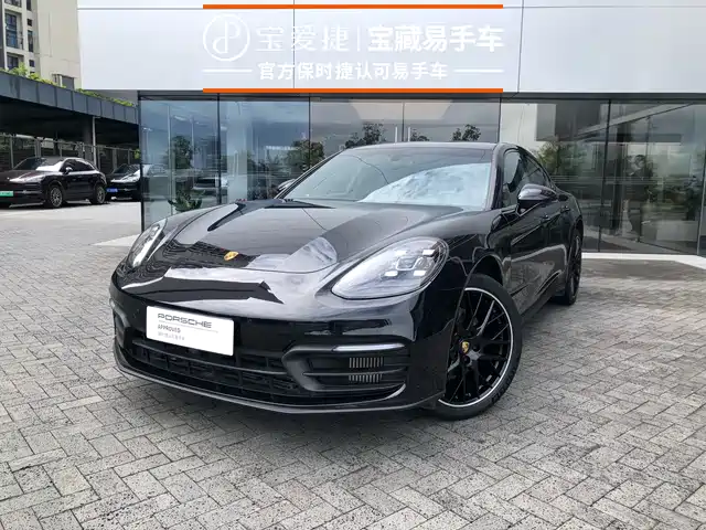 Porsche Panamera 2023