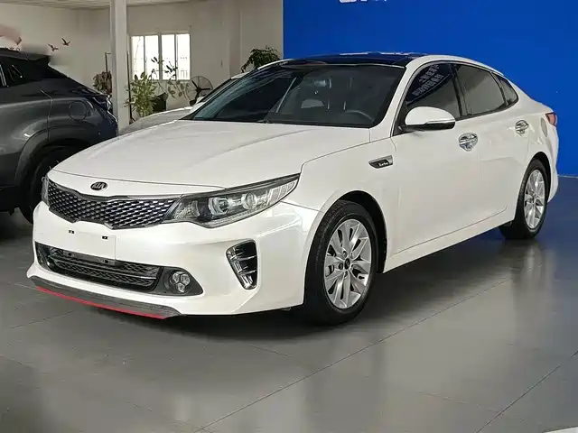 Kia Kia K5 2017