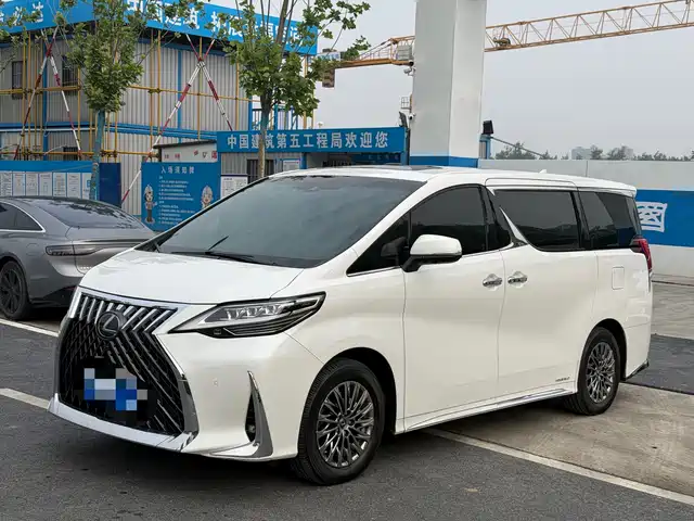 Lexus Lexus LM 2022