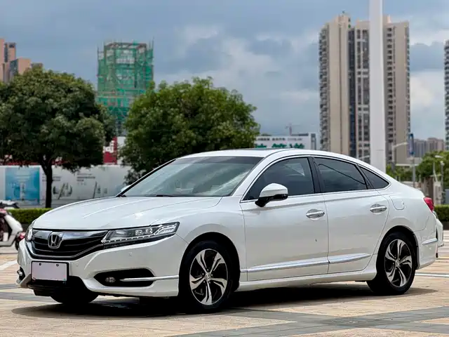 Honda Spirior 2015
