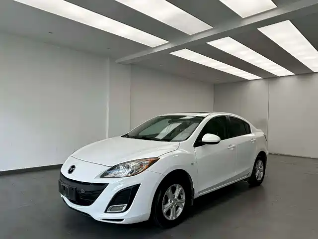 Mazda Mazda3 Axela 2012