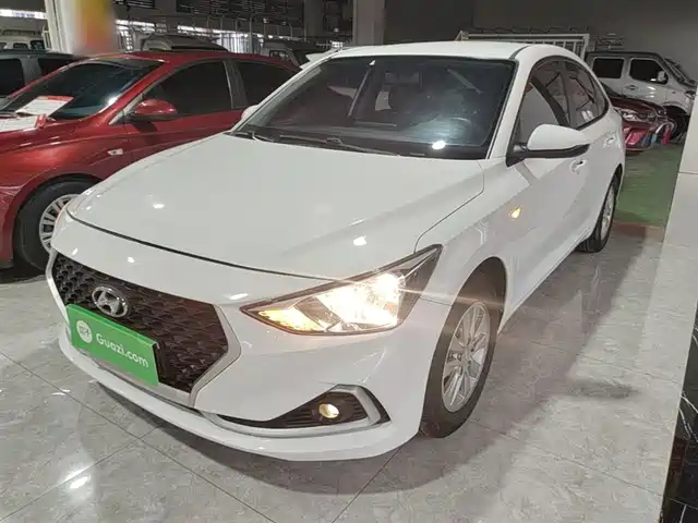 Hyundai Elantra 2020