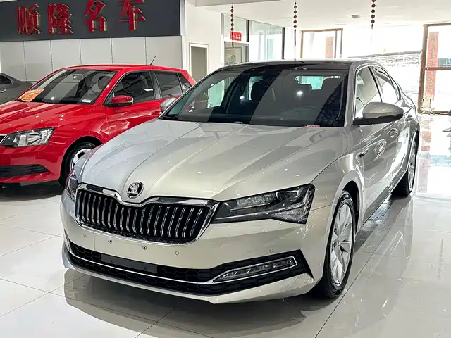 Škoda Superb 2020