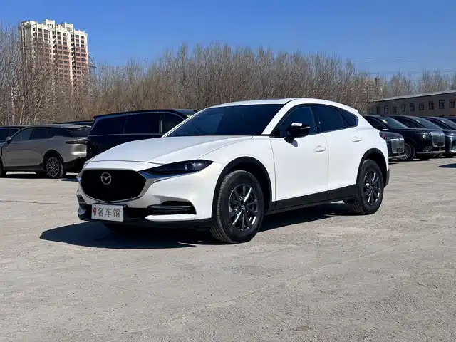Mazda Mazda CX-4 2022