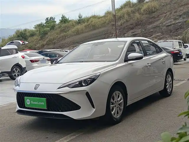 Roewe Roewe i5 2025
